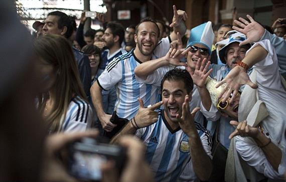 Argentina-Fans-5.jpg