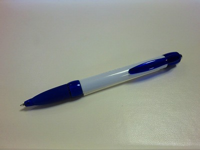 普通のボールペンですが・・・